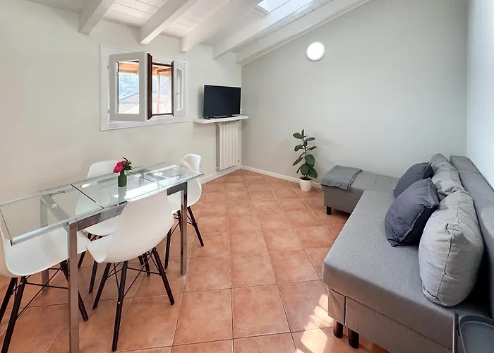 Trinade Ternate (Varese)